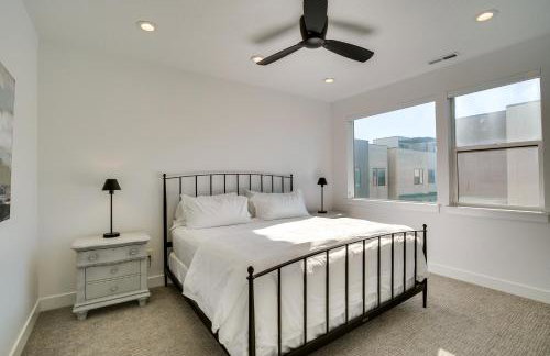 Modern Downtown Provo Townhome with Balcony! - Foto 13