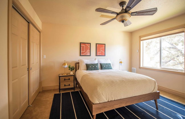 Powell by Avantstay Secluded Home Only 10 Mins From DT Bend w/ Hot Tub - Foto 27