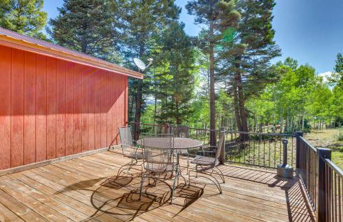 Expansive Angel Fire Home with Indoor Hot Tub! - Foto 37