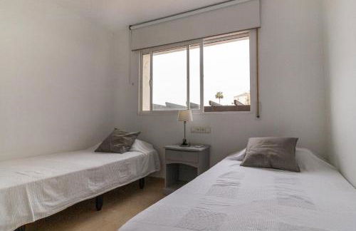 Modern apartment with pool on the beachfront in Marbella by SharingCo - Photo 30