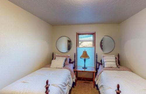 Work and Play! Spacious Lake-View Home in Greeley - Foto 18