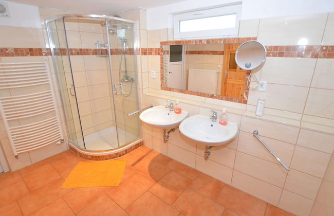 Chalet in Ore Mountains Near Ski Slopes - Foto 13