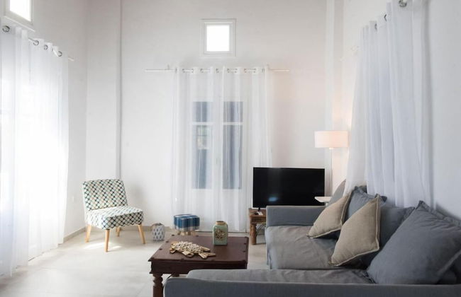 Glamorous 2BR Villa in Ornos w Sea View - Foto 14