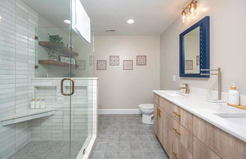 Stylish Durham Retreat - Walkable Sleeps 6 - Foto 52