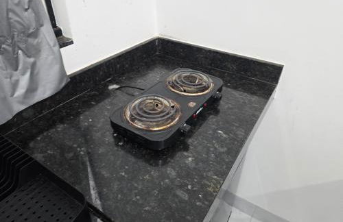 Flat completo a 22 minutos do polo industrial - Foto 7