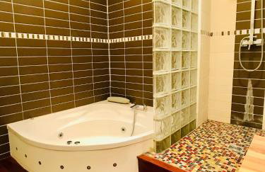 Reims CATHEDRALE JACUZZI LUXURIOUS PROPERTY - Photo 6
