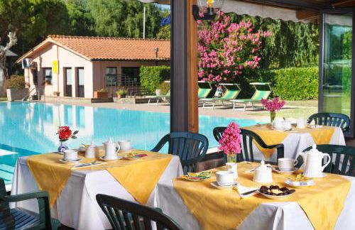 Hotel Villalago trasimeno - Photo 19