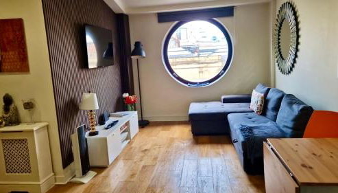 Leeds City Centre luxury 2 bed apartment sleeps 6 fantastic views - Foto 4