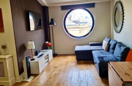 Leeds City Centre luxury 2 bed apartment sleeps 6 fantastic views - Foto 4