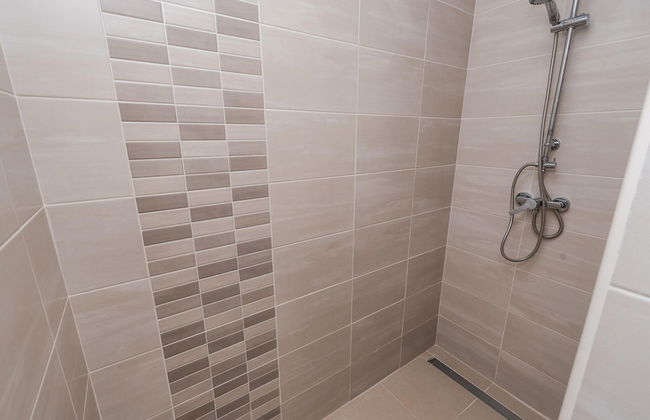 Comfort Villa With Swimming Pool and Terrace - Foto 12