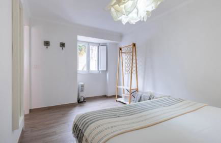 Cozy Retreat with Patio Near Sintra by LovelyStay - Foto 7