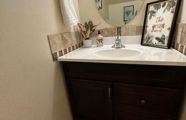 Modern Three Bedrooms House Nike Intel - Foto 15