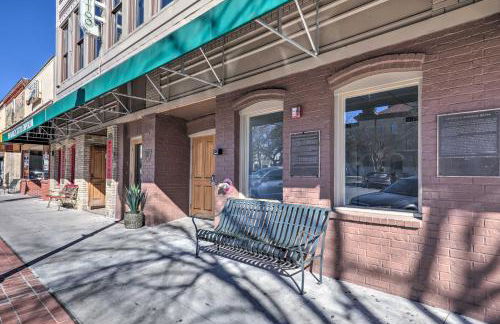 Sleek, Newly Updated Downtown San Marcos Apt! - Photo 27