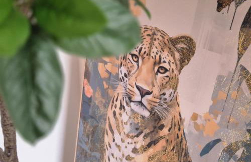 Stylish Old Town Apartment with Free Parking and a Balcony near the Cathedral - Foto 7