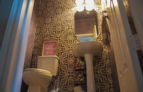 Serene 4BR Lux Home w Heated Spa Pool Massage Chair - Foto 28