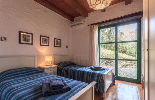 Spacious villa with 10x5m pool, aircon. Rural retreat, stunning views. - Foto 34