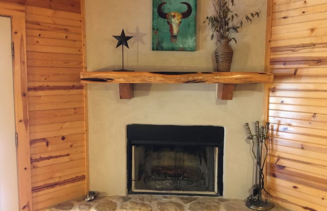 Frio Springs Lodges - Photo 10