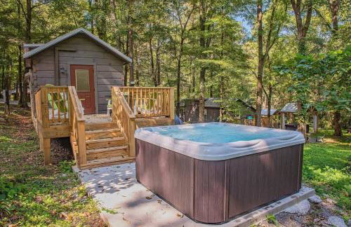 Tiny Cabin Village Private Hot Tub Lynda Cabin - Foto 29