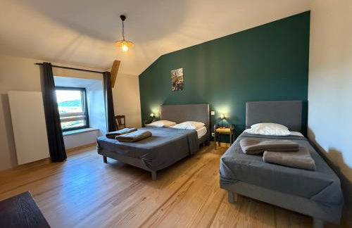 Gîte LE RABIOUZE - 4 épis, 15 pers, 22 couchages - Ancienne Bergerie rénovée, cachet d'origine conservé - Vue magnifique - Label Ecogîte - Foto 41