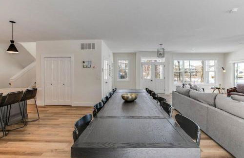 Luxury Estate with Stadium TDJ Views Sleeps 20 - Foto 8