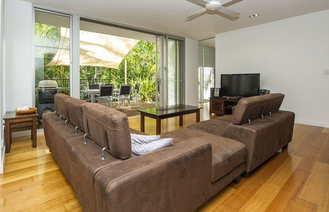 Maggies Beachfront Apt. 9 - Photo 10