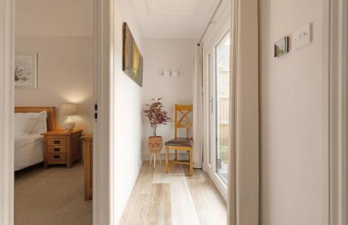 Seven Space - 7 Bedroom Home with Large Garden & Hot Tub - Foto 25