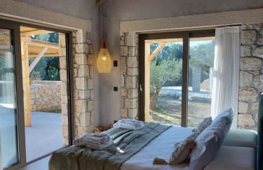 Elaiopetra Kefalonia - Stonehouse Hideaway with pool - Modern Luxury with Serene Sea and Mountain Views - Foto 6