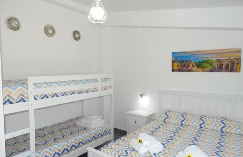 Villa Milicia - New Private Villa near Palermo and Cefalù with Pool, Sea View Terrace, Playground and Large Parking - Foto 34