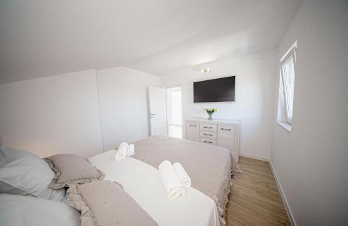 Holiday house Greenside - with a pool - Foto 50