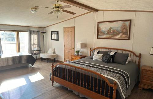 15 miles to Windham Mountain ! King Bed, Game Room, OutDoor Patio - Foto 12