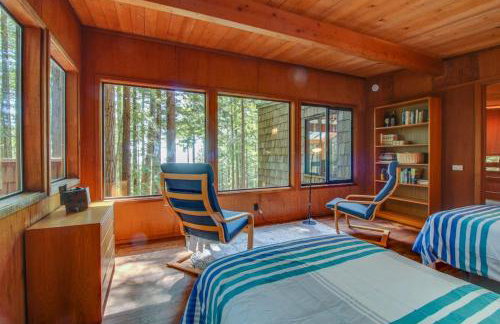 The Redwood House - Photo 29