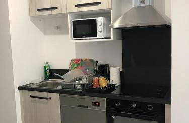 Location Vacances en Coeur de ville - Vue sur Mer - Tout confort - Foto 11