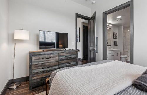 Travel Nurse Favorite - 30 plus Day Friendly - Foto 21