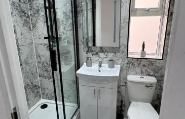 Modern Apartment Near Birmingham - Foto 8