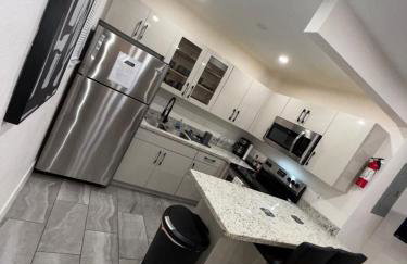 Queens Cozy Condo Near Downtown Airport - Photo 32