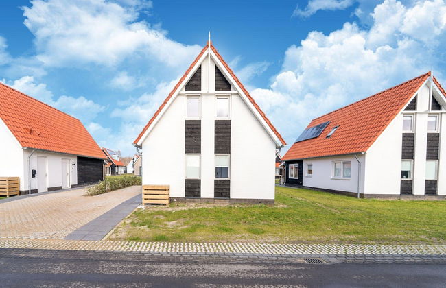 Luxurious Holiday Home With Parking - Photo 38