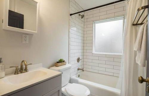 Entire Duplex 4br2ba Sleeps 8 Near Drake Uni - Foto 30