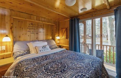 Knotty but Nice-sleeps 6-one minute to lake! - Foto 13