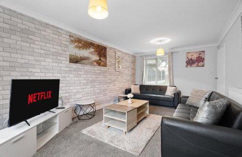 A Charming 3 Bed home next to NEC and Birmingham International Airport - Foto 1