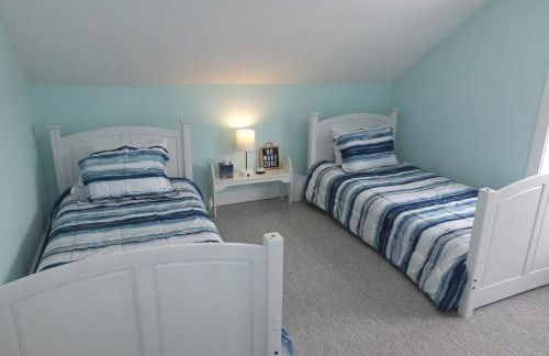 Beach Town Escape - Newly-Remodeled & Gorgeous! - Photo 44