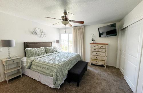 Modern Resort Condo - Pools, Courts & Scenic Views - Foto 52