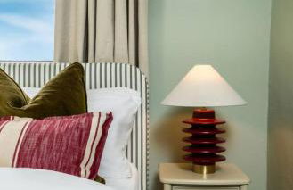 Modern 1-Bed Retreat by Stirling Train Station - Photo 20