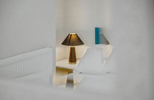 Countess House, Northampton - Stylish Modern 2-Bedroom House with Garden - Free Parking - Foto 27