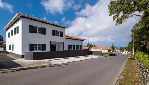 Batalha Family House - Photo 2