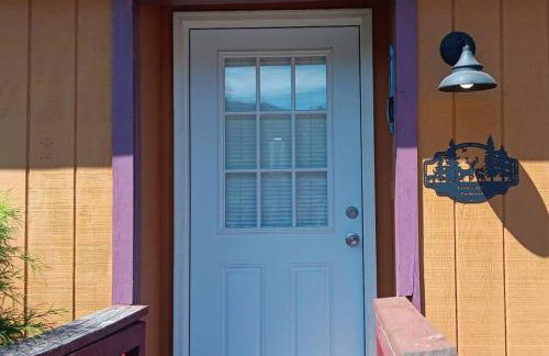 Cozy Cabin in Packwood - Photo 11