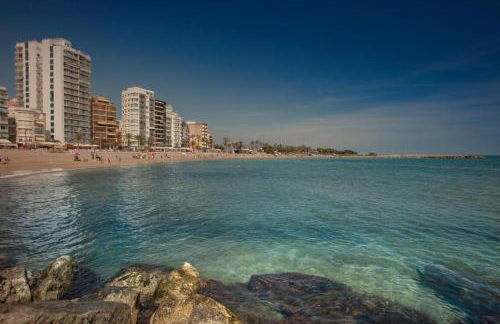 Precioso apartamento 1ª linea playa con piscina - Photo 18