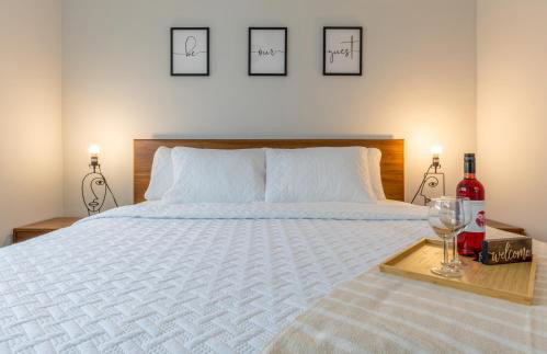 Cozy AirportHouse 5 min del aeropuerto WiFi parking privado - Foto 7