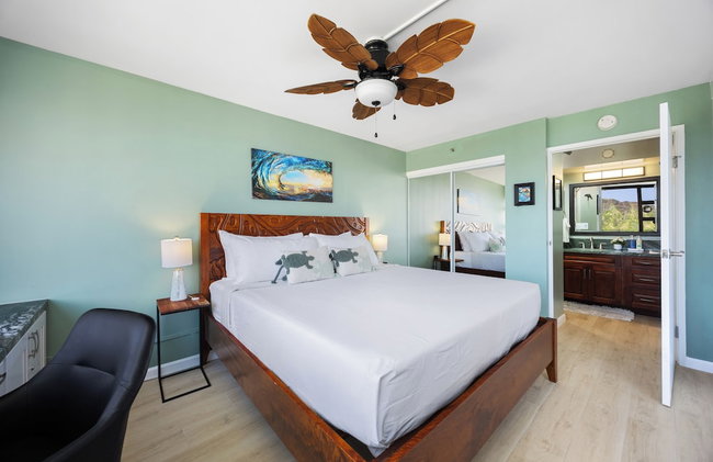 Diamond Head and Ocean views with King Bed and Parking - Photo 77