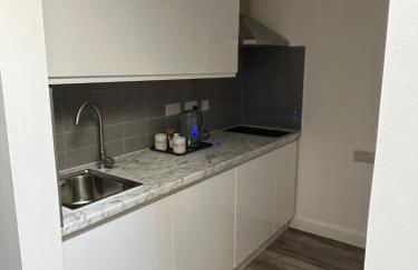 Yugogo One-Bedroom Apartment 37 London Road - Photo 6