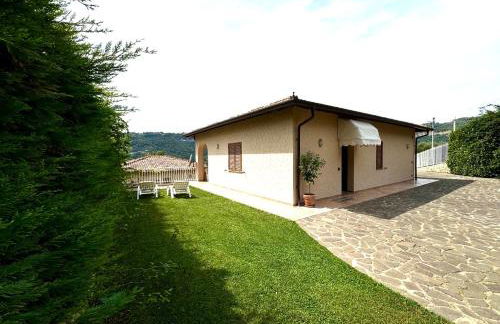 Pink House - Photo 3